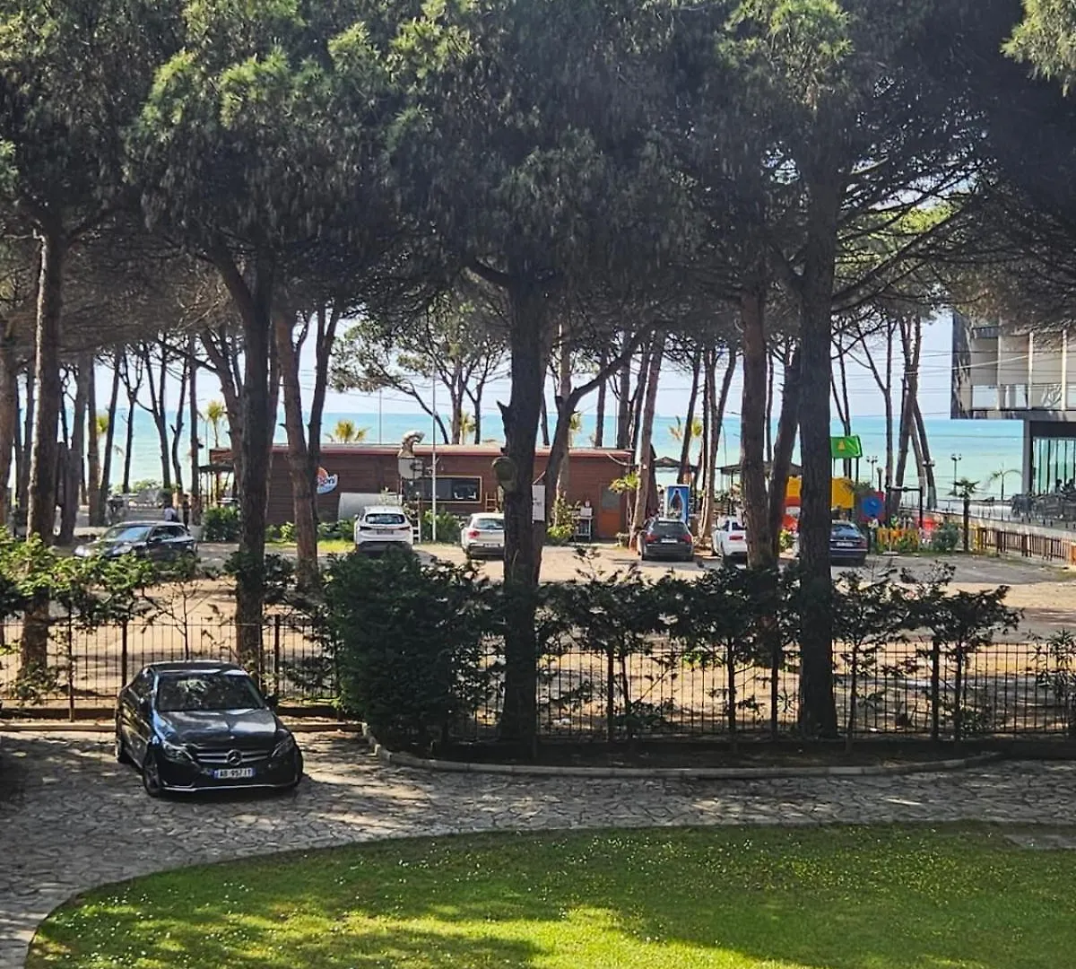Villa Pinea Mare Golem
