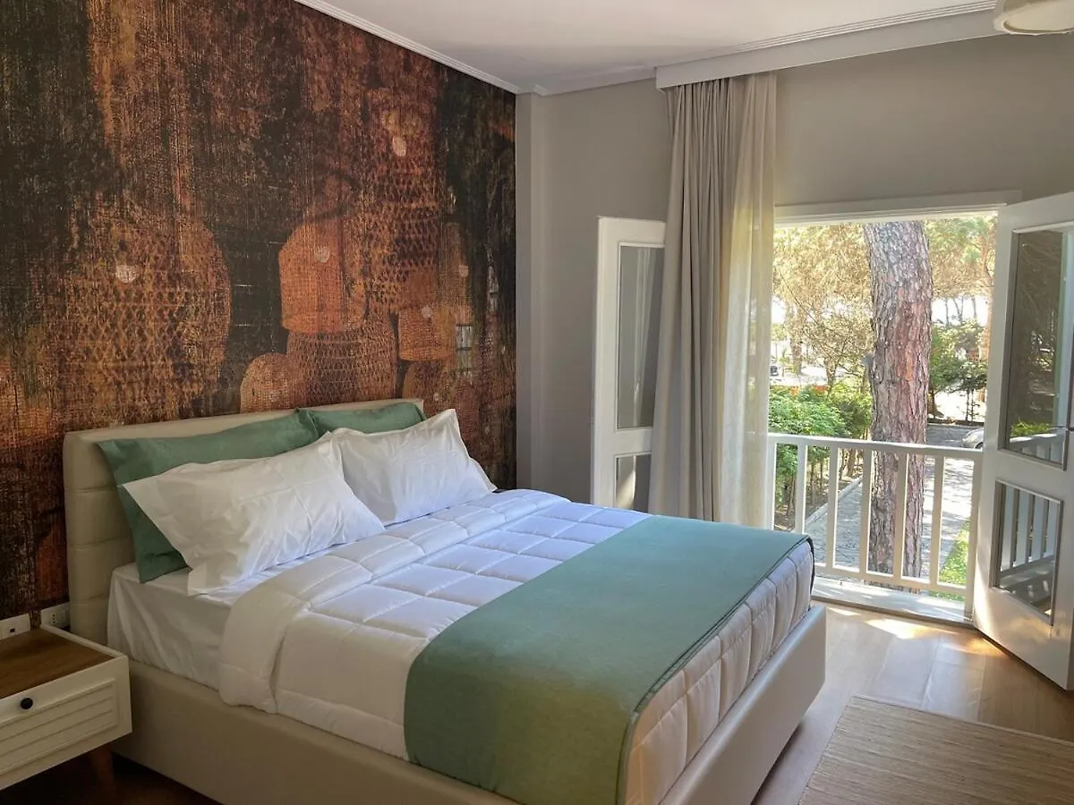 Villa Pinea Mare Golem  0*, Golem (Tirana) Albánie