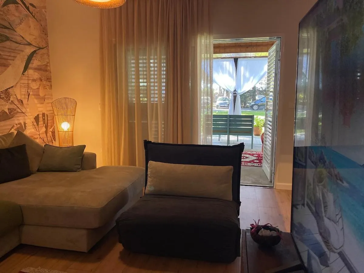 Villa Pinea Mare Golem  0*, Golem (Tirana) Albánie
